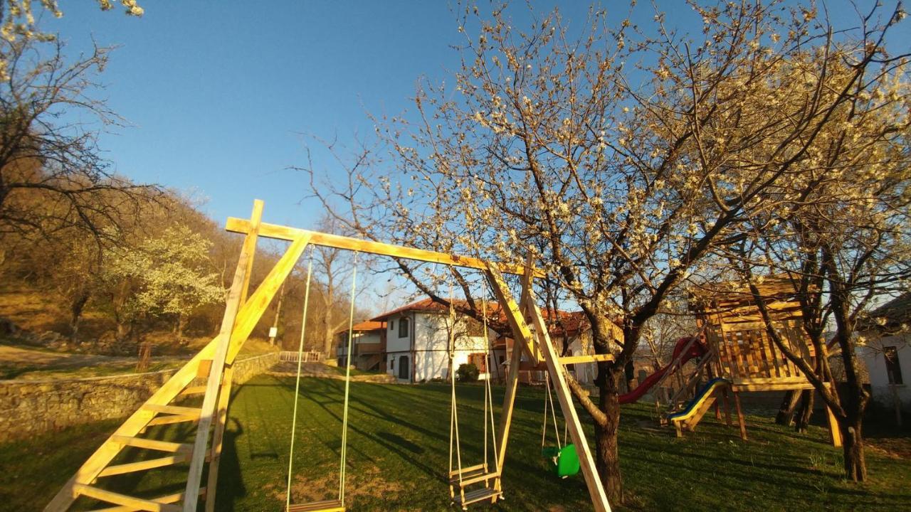 Арт Комплекс Горски Дом - Трявна Luaran gambar